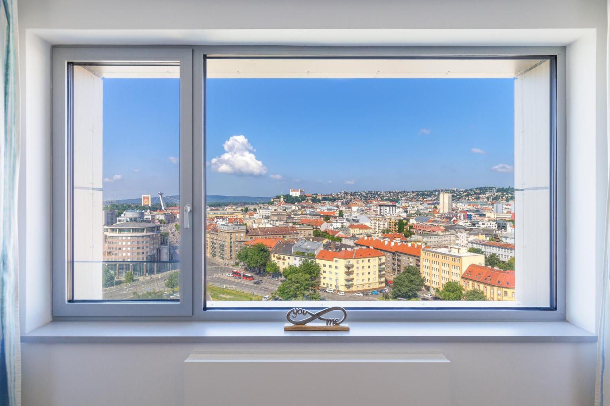 Sky Park 1 - Luxurious #Instaworthy Apartment In Downtown City Center With Included Parking, Best Address In Town Bratislava Exterior photo