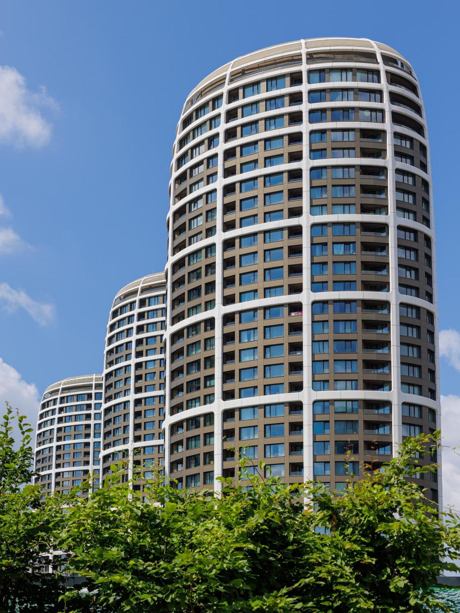 Sky Park 1 - Luxurious #Instaworthy Apartment In Downtown City Center With Included Parking, Best Address In Town Bratislava Exterior photo
